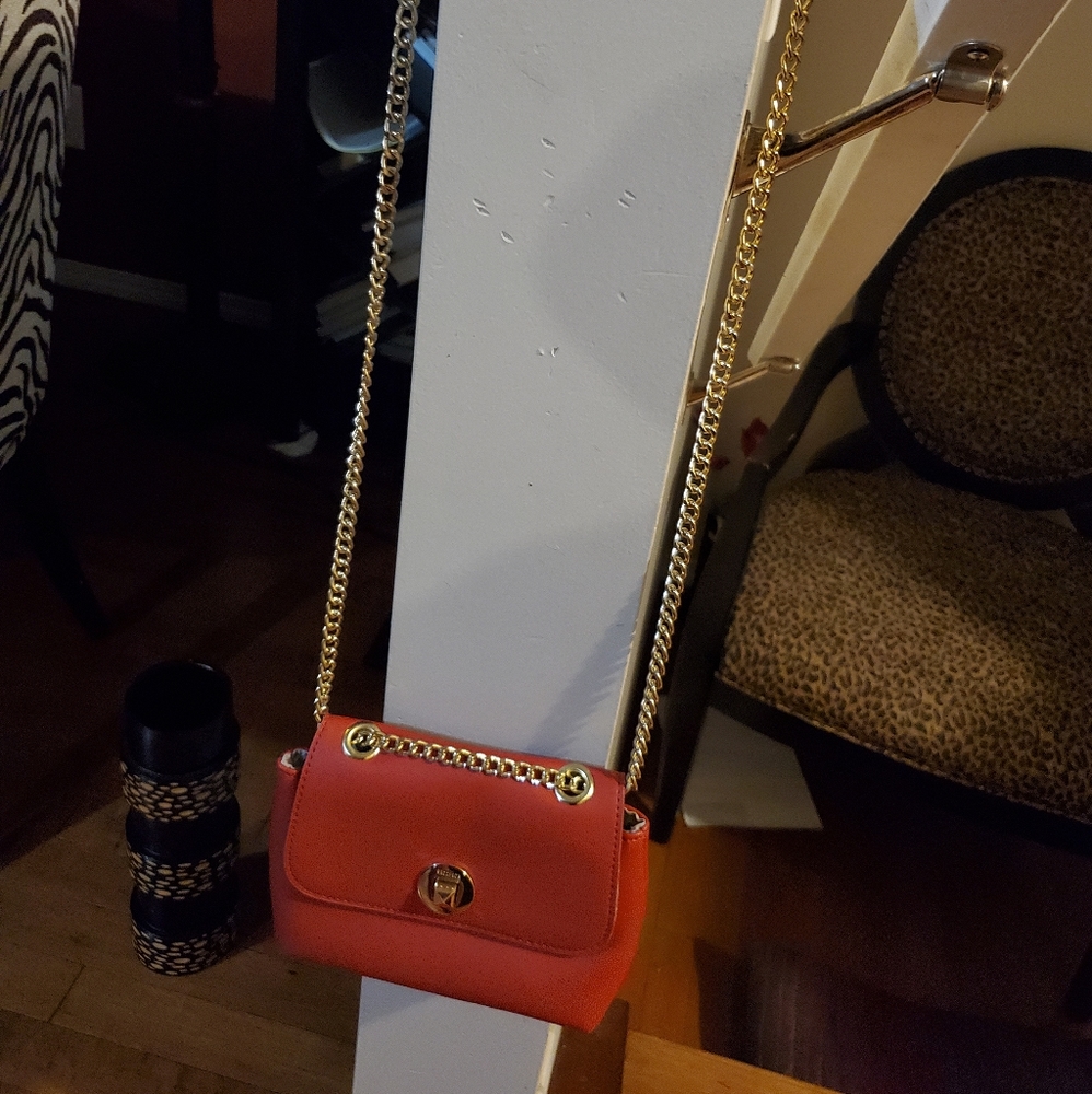 Handbag.